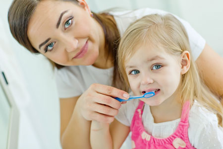 Lantzy Children's Dentistry - Brushing Tips